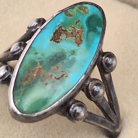 Blue-green Navajo-Style Natural Turquoise Sterling Hand-made Ring Sz 8.5 - Picture 8 of 11